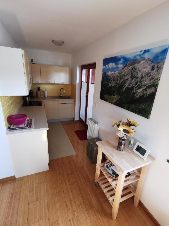 Apartma Neva بوينج المظهر الخارجي الصورة
